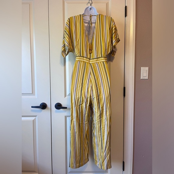 Lulus Yellow Jumpsuit size Small - Picture 3 of 9